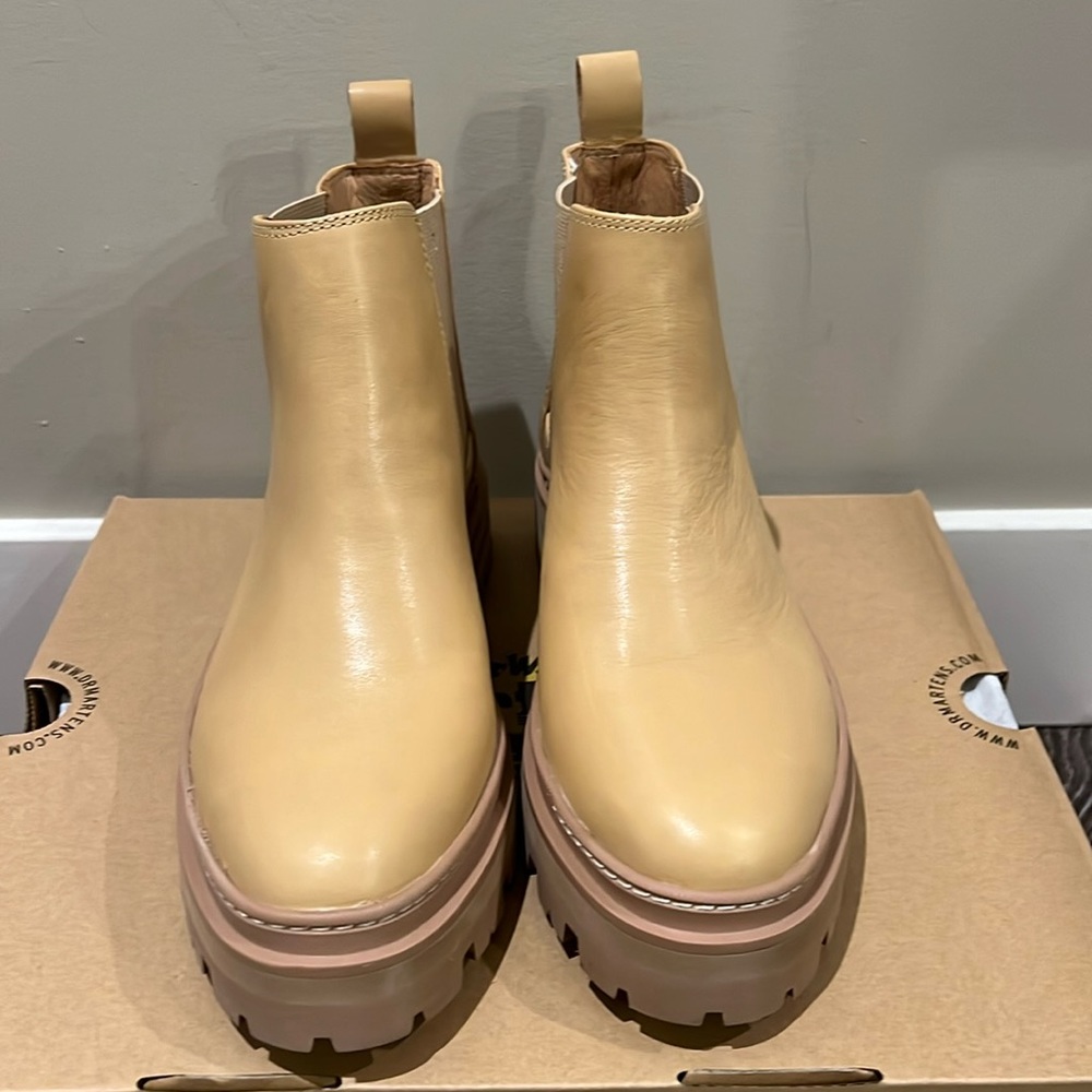 New Madewell Mariam Chelsea Boot in Leather